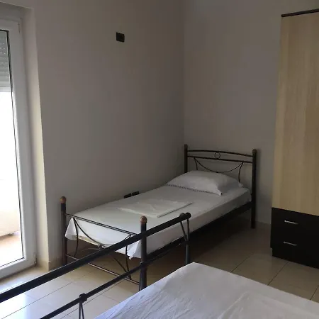Agetina's * Vlorë