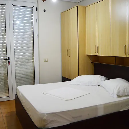 Appartement Agetina's *